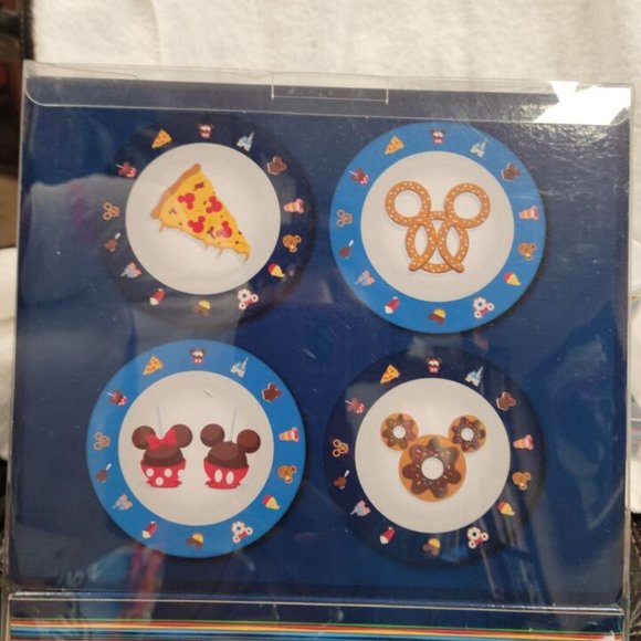 NWT Matching Disney ICON Set of 4 plates, Appetizer & Towel Sets - Picture 9 of 15